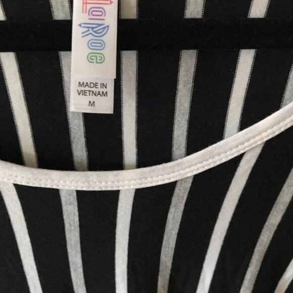 LULAROE BLACK, WHITE AND GREY TOP - Picture 2 of 5